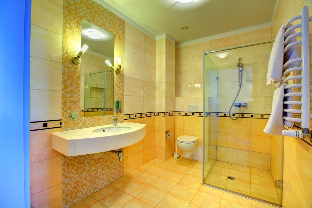 Hostel Evotel Zielonka  Bagian luar foto