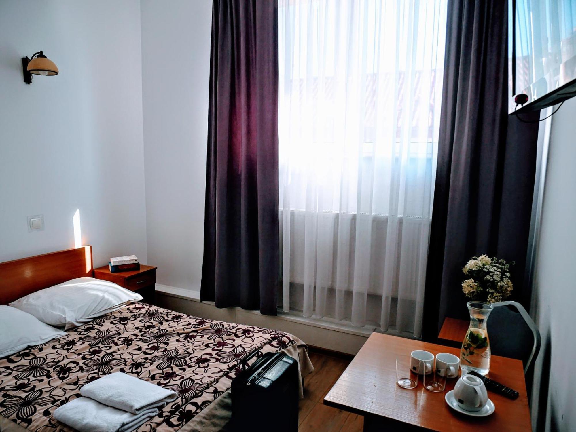 Hostel Evotel Zielonka  Bagian luar foto